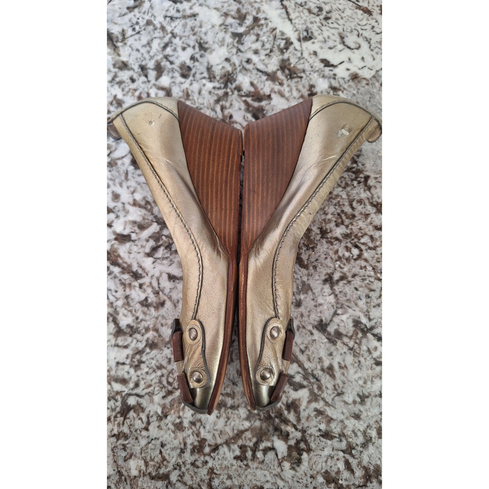 Chloe Metallic Gold Leather Wedge Pumps Wood Buckle Detail Made in Italy 38.5 - Picture 8 of 12